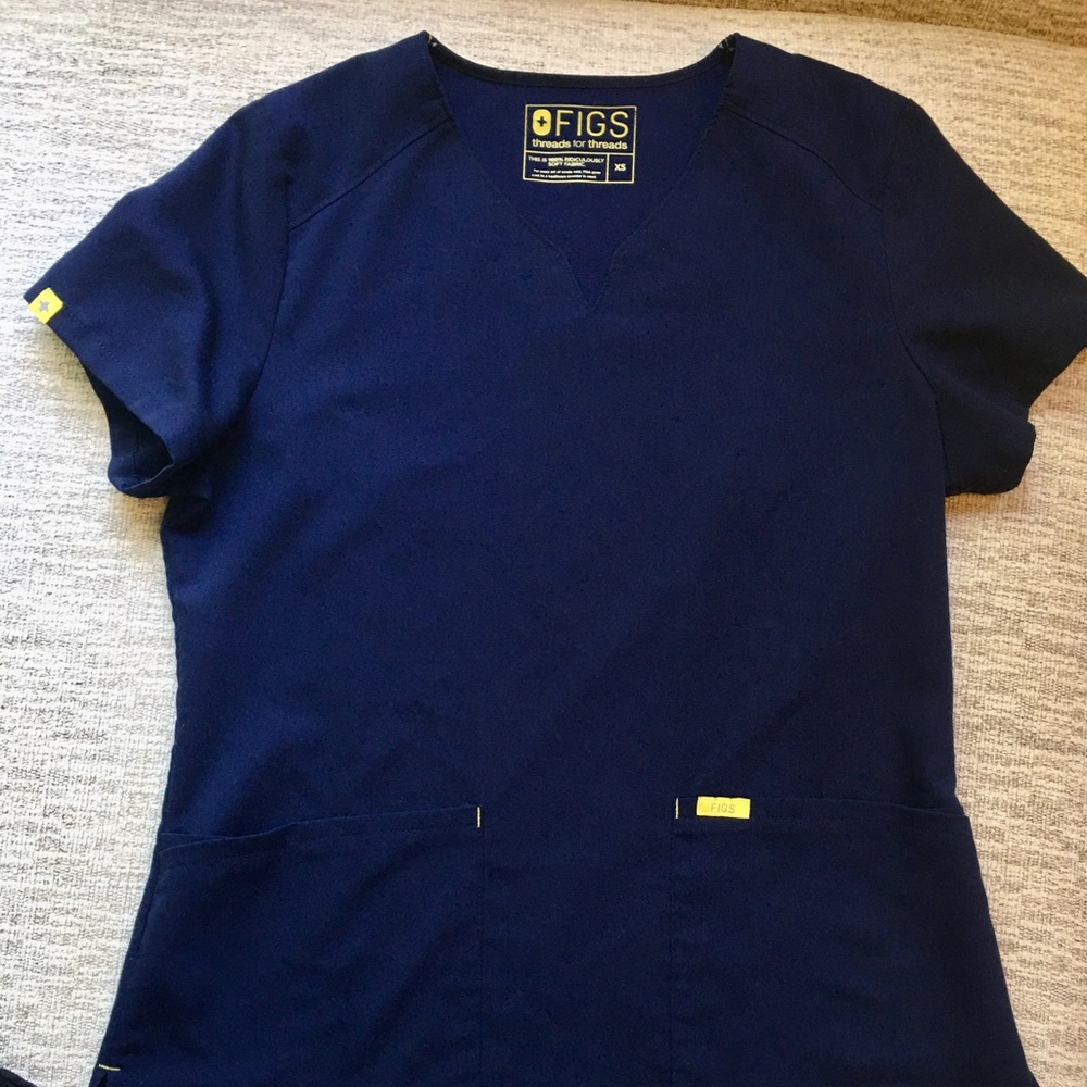 FIGS SCRUB TOP, XS NAVY